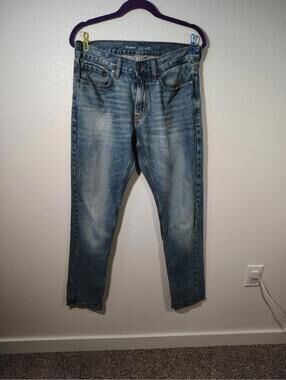 MENS OLD NAVY Slim Denim Light Wash JEANS 31x34  Built In Tough 100% Cotton